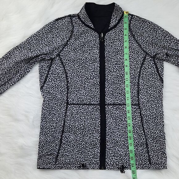 Lululemon Fast Track Reversible Zip-up Jacket Black White Women's size 6 - Picture 14 of 15